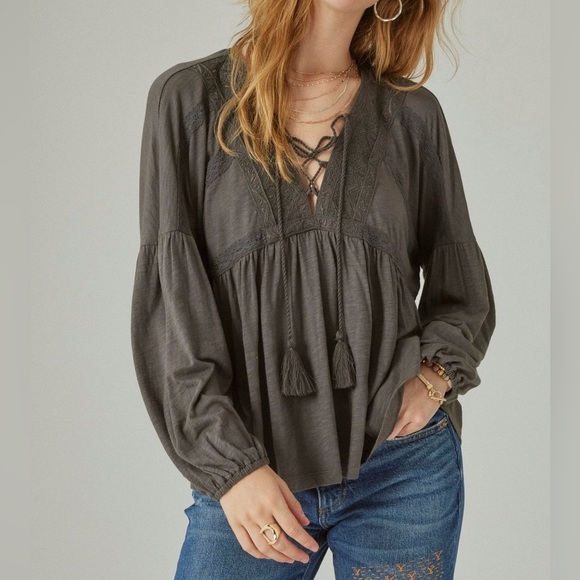 Lucky Brand Tops - ❌SOLD❌NWT LUCKY BRAND Tie-Neck Lace Trim Peasant Top